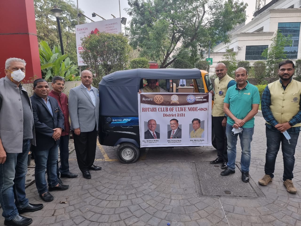 Indian Club Launches Rotary E-Rickshaw Project