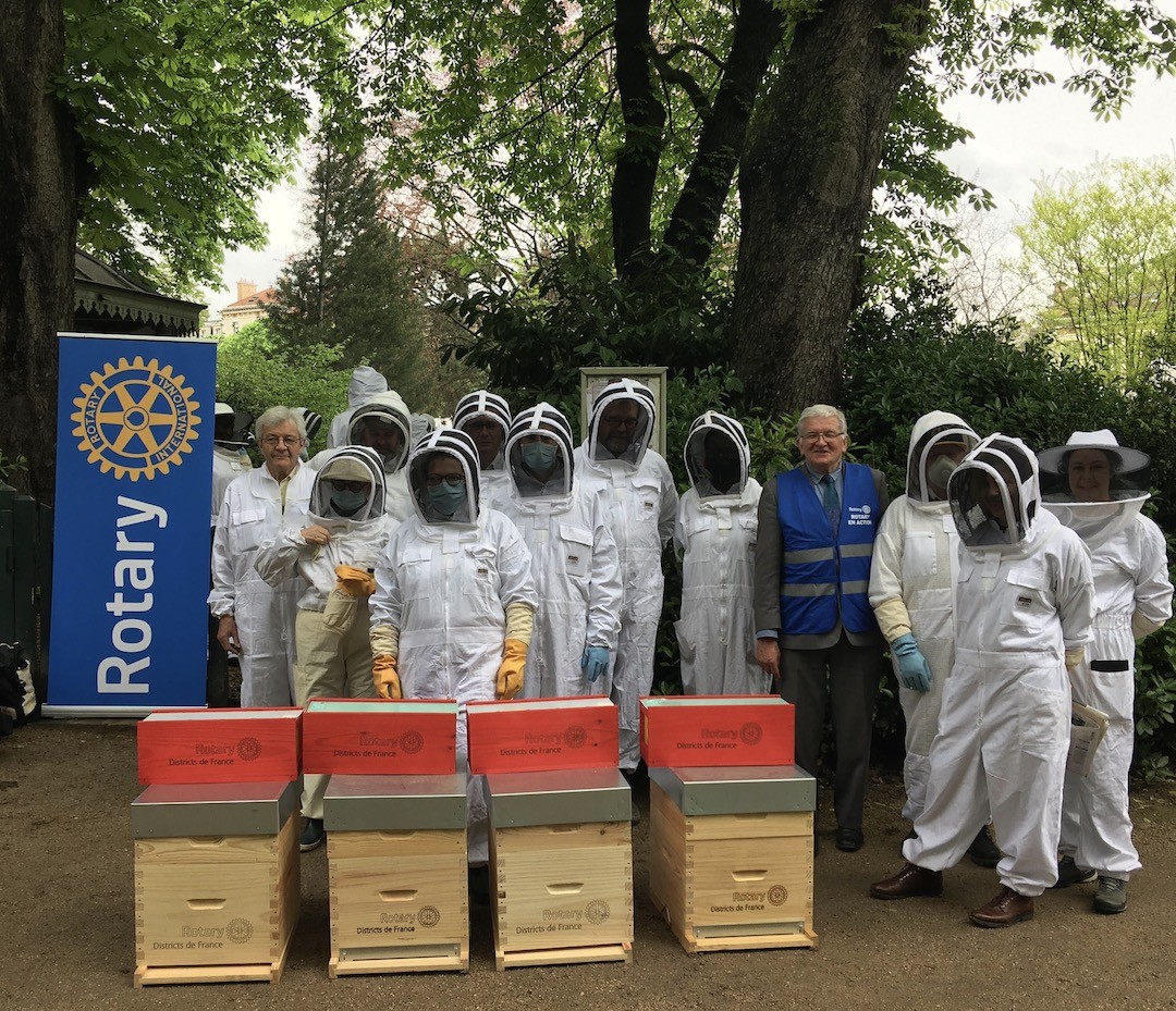 Huge Boost for French Bees