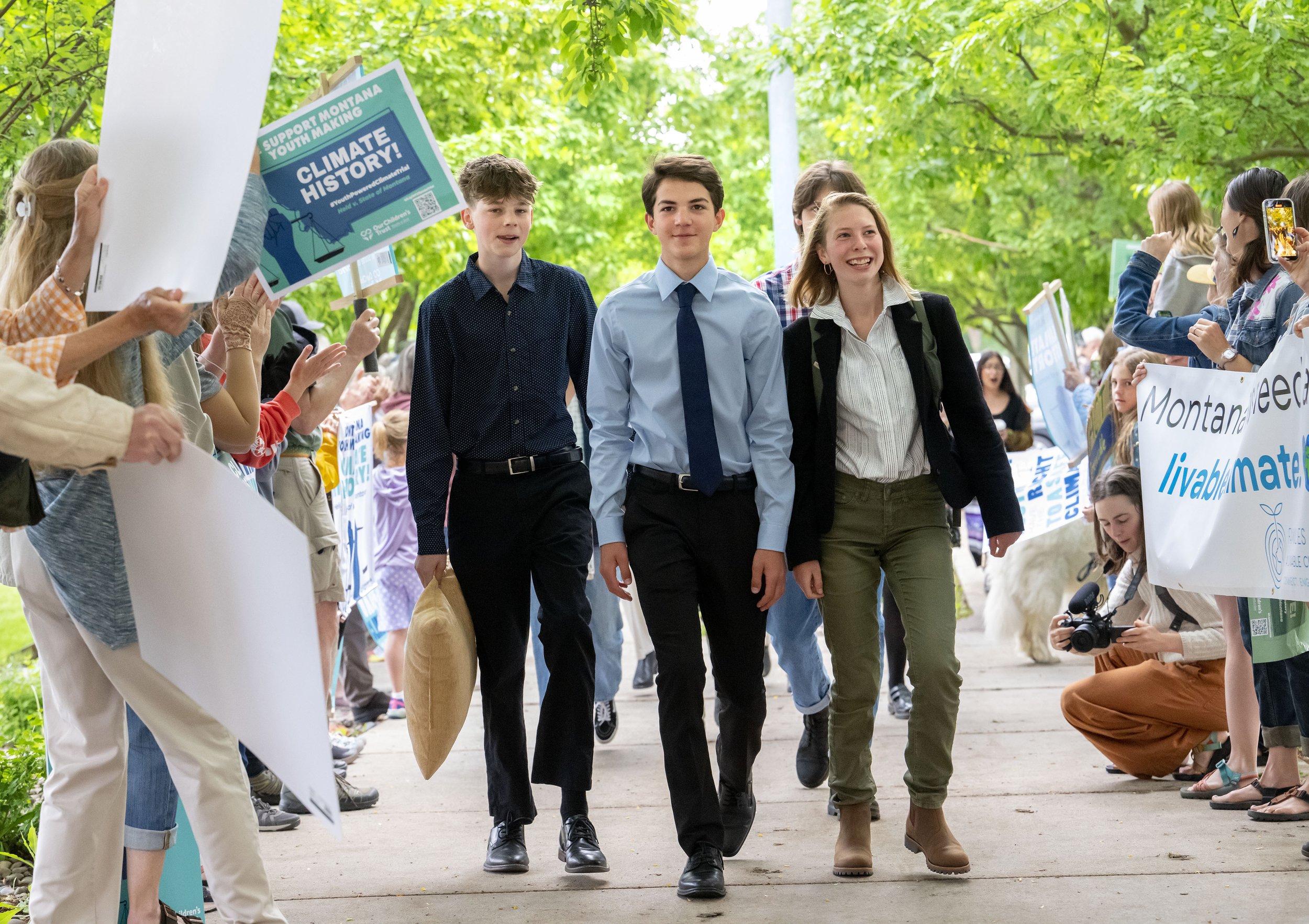 Youth defend climate in court
